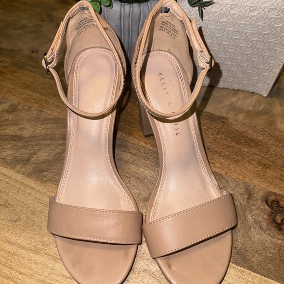 Tan Open Toe Kelly & Katie Heels with Ankle Strap - Size 6.5 - Picture 6 of 7